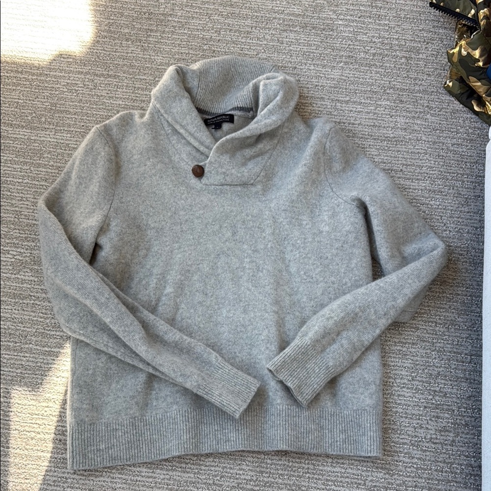 Banana Republic Gray Cowl Neck Sweater with Ribbed Cuffs